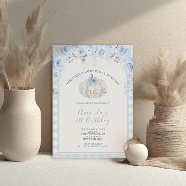 Vår lilla Pumpkin Blue Gingham White 1st Birthday Inbjudningar (Skapare uppladdad)