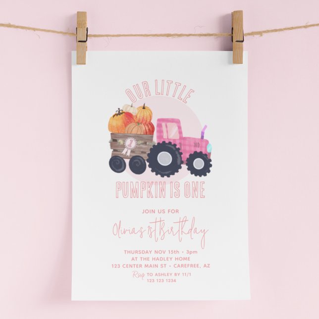 Vår lilla Rosa Tractor 1:a Birthday Inbjudningar (Skapare uppladdad)