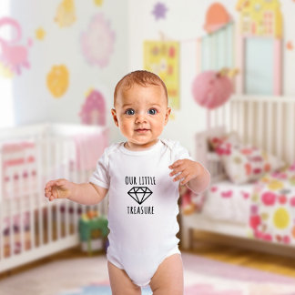 Vår lilla skatt. Enkel T Shirt