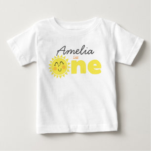 Vår lilla solsken är en t shirt