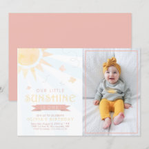 Vår lilla solskensfärgade fjäril-fågel