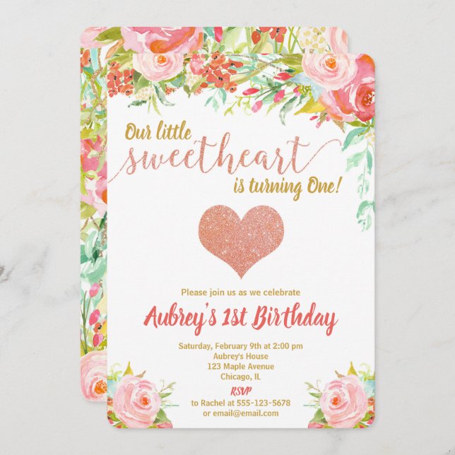 Vår lilla Valentines day-födelsedflicka Inbjudningar (Fram/baksida)