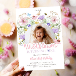 Vår lilla Wildblomma Garden Blommigt Girl Birthday Inbjudningar