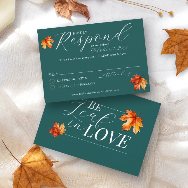 Var Löv i Kärlek Höst löv Teal Rust Bröllop OSA Kort (Be Leaf In Love Elegant fall maple leaves jewel tone teal rust terracotta orange wedding RSVP card)