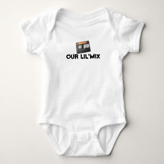 Vår lyxromer i Baby Tröja