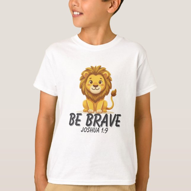 Var modig Joshua 1:9 Lejon Barn Kristna T-shirt (Framsida)