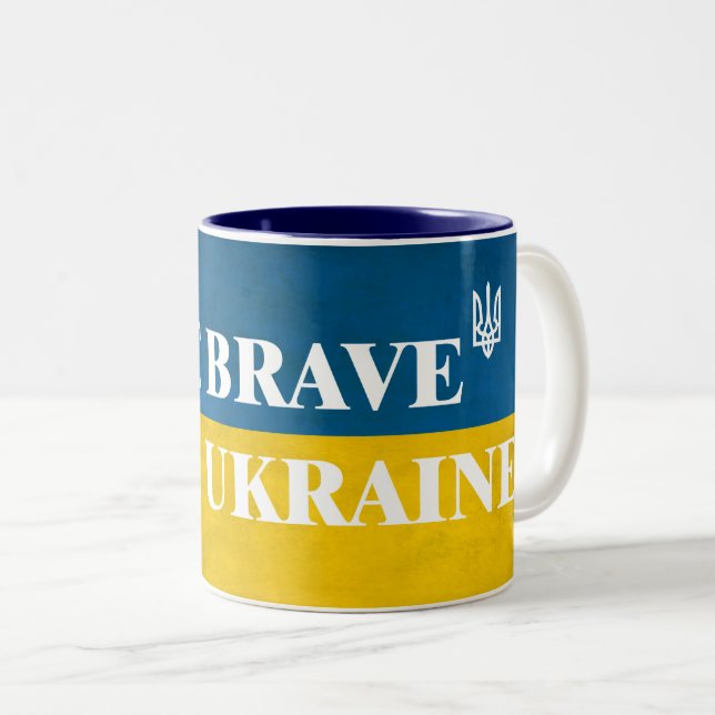 Var modig som ukrainsk texturerad citat Kaffe Mugg (Framsida höger)
