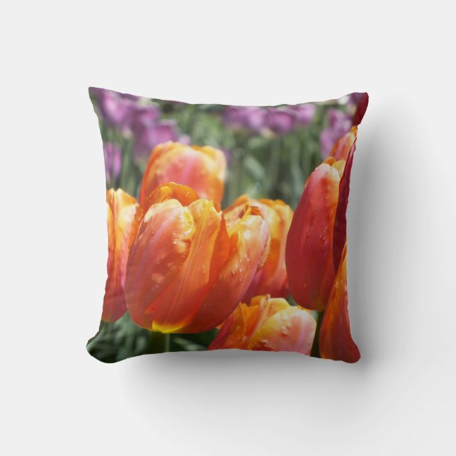 Vår Orange Salmon Tulips Dekorativ kudde (Framsida)