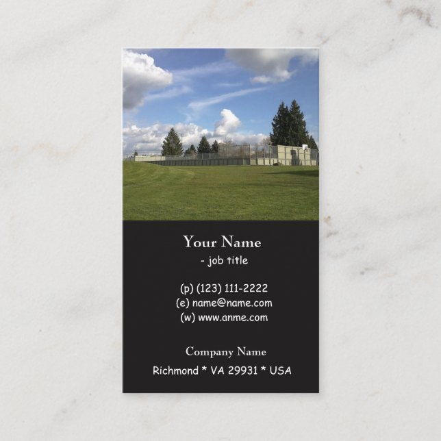 Vår park, vacker blå himmel, vita moln.. visitkort (Framsida)