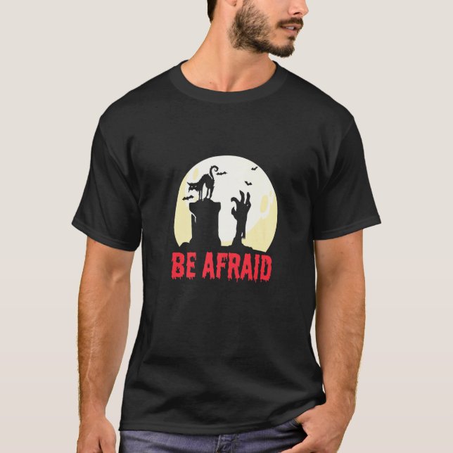 Var Rädd Katt Fladdermus T Shirt (Framsida)