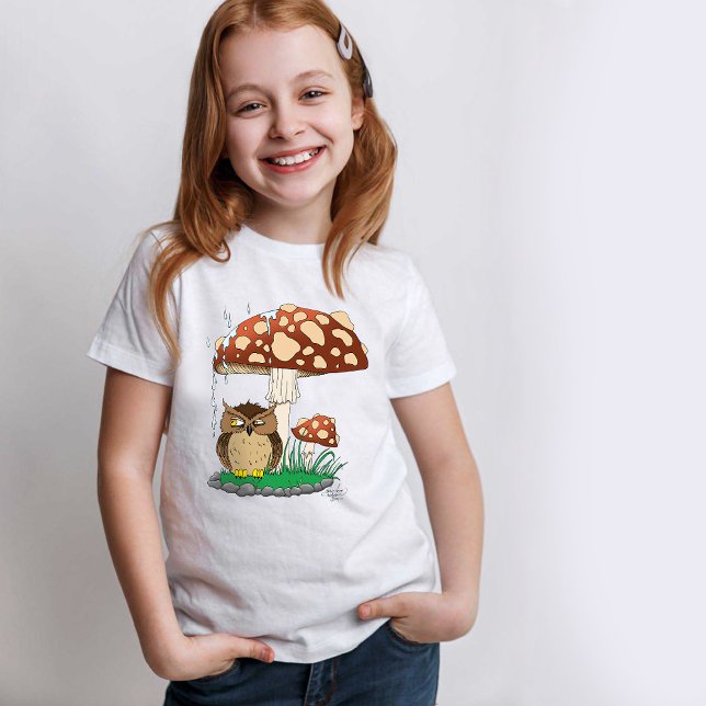 Vår Rain Shower Uggla Mushroom T Shirt (Skapare uppladdad)