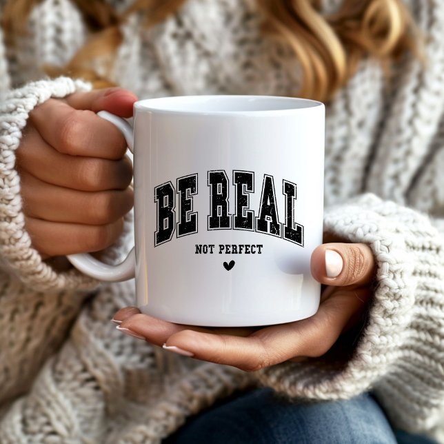 Var riktig inte perfekt kaffemugg ("Be real not perfect" inspirational mug for those working toward personal growth.
)