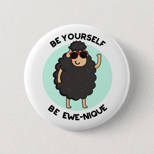 Var själv Ewenique Funny Sheep Pun Knapp