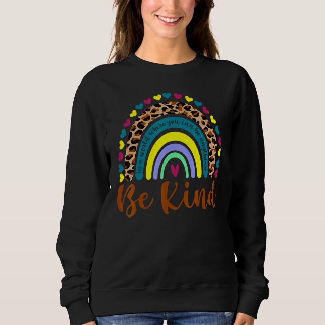 Var snäll Cute Graphic Boho Leopard Rainbow Womens T Shirt (Framsida)