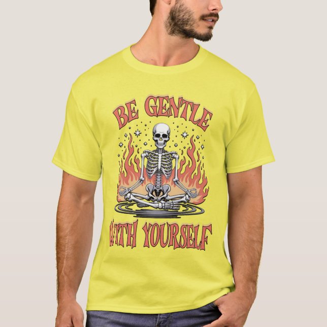 Var Snäll Mot Dig Själv T Shirt (Framsida)