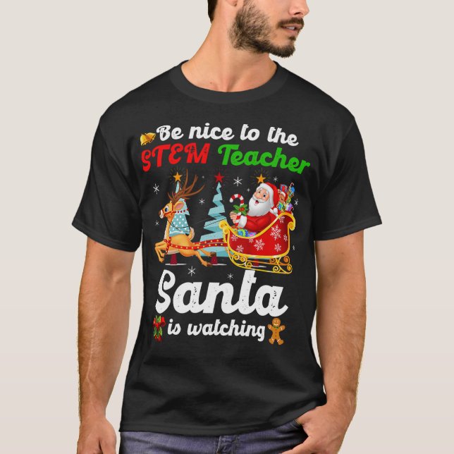 Var snäll mot STEM-läraren Santa tittar på Julafto T Shirt (Framsida)