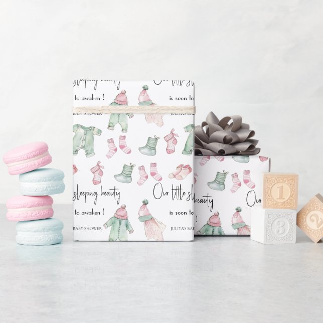 Vår sovande skönhetsknappdusch presentpapper (Baby Shower)