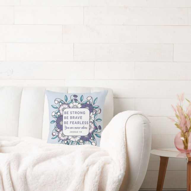 Var stark Modig orädd - Bible Verse Throw Pillo Kudde (Soffa)