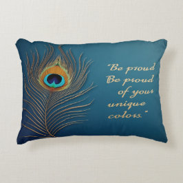 Var stolt över din unika Färg - inspirerande Prydnadskudde
