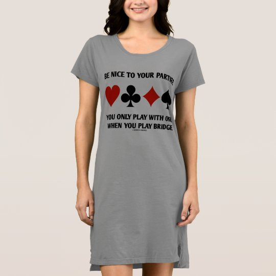 Var trevlig till din partner som du leker endast tee shirts