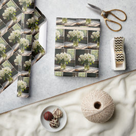 Vår Trilliums Bouquet I Farmhouse Fönster Presentpapper