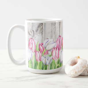 Vår Tulips Flowers på Wood Kaffemugg