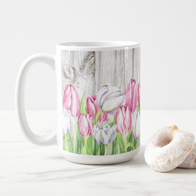 Vår Tulips Flowers på Wood Kaffemugg (Med munk)