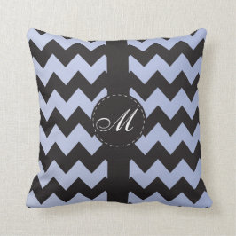 Vår Violet med Black Chevron Pillow Kudde