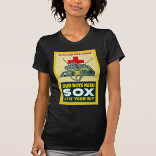 Våra pojkar behöver världskrig 1 för Sox-~-vin T-shirt