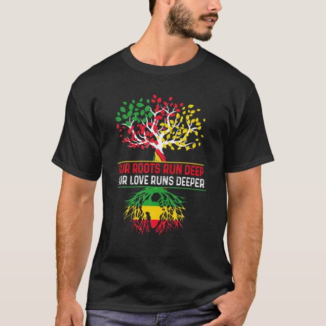 Våra rötter i Springa djupare djupare Afrika BLA i T Shirt (Framsida)