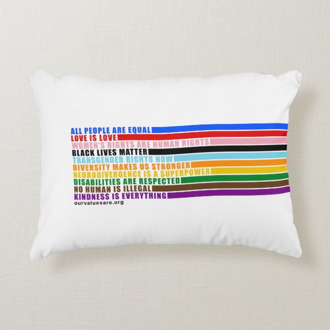 Våra värden är fyllda prydnadskudde (Framsidan)