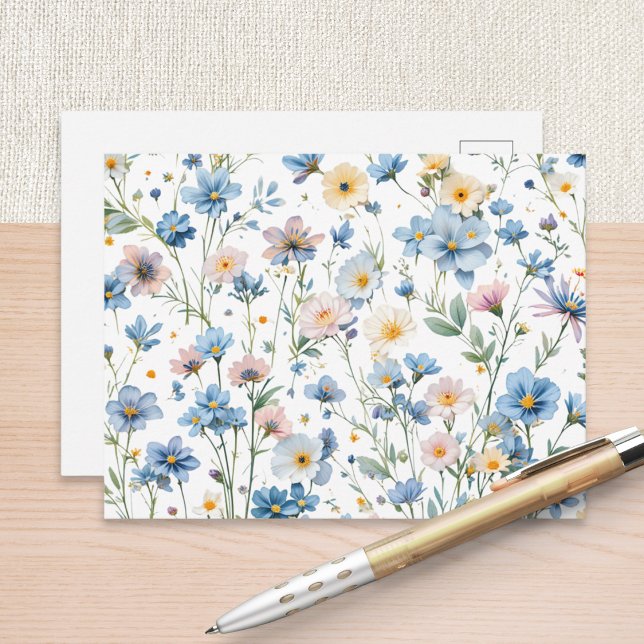 Våräng blå vildblomma botanisk trädgård vykort (A pretty postcard with a pattern of Spring wildflowers)