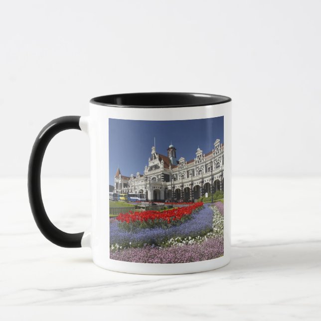 Vårblommor och historisk järnvägsstation, mugg (Vänster)