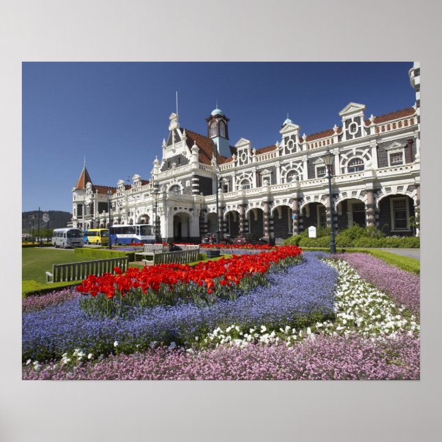 Vårblommor och historisk järnvägsstation, poster (Framsidan)