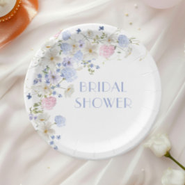 Vårbröllopsfest med lila rosa vilda blommor