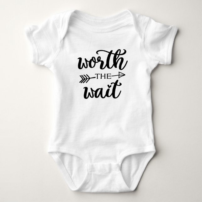 Värd den begynna nyfödda bodysuiten för väntanbaby t shirt (Framsida)