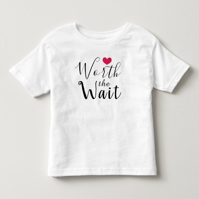 Värd väntan - adoption - hjärta - nyfödd bebis tröja (Framsida)