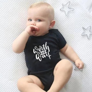 Värde att vänta, Baby Bodywear One-Biet T Shirt