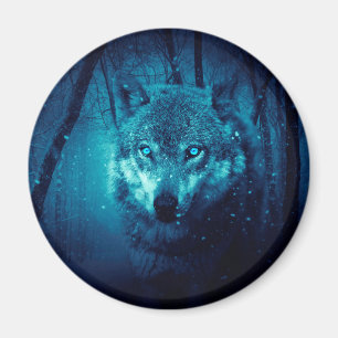 Varg ansikte i fantasskog i mörk magnet