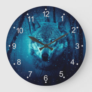 Varg ansikte i fantasskog i mörk stor klocka