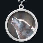 Varg Howling Lone Varg Silverpläterat Halsband<br><div class="desc">Varg howling,  om du kärlekar vargar eller är ensam varg är detta för dig. Ta med dig den här vilden vargen hem och bo på vilden.</div>