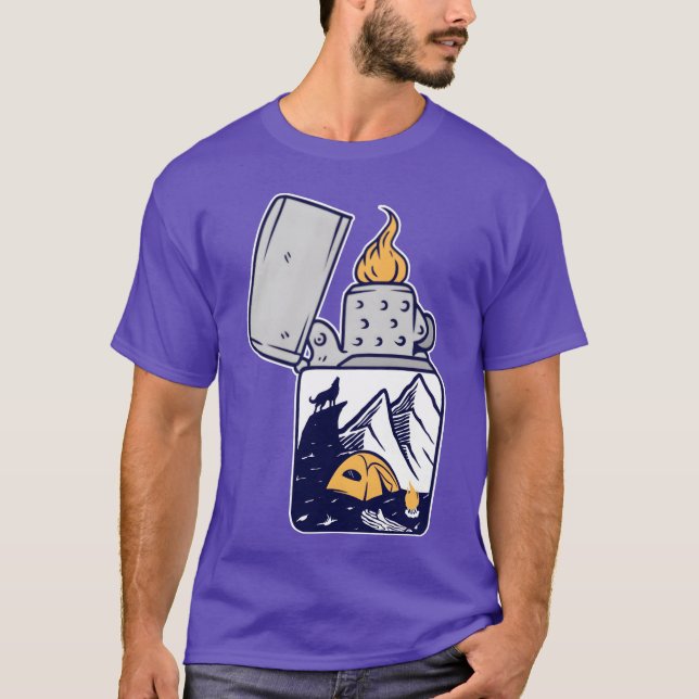 Varg Ljusare Natt Camping Vandrare Eld vänner T Shirt (Framsida)