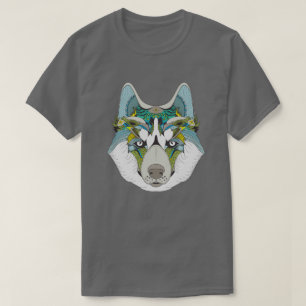 Varg, omgiven grönt blå t shirt