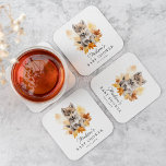Vargen Fall Baby Shower för kute på spjutland Underlägg Papper Kvadrat<br><div class="desc">Underlägg för matlagad babydusch med en vattenfärgad illustration av en valp i baby varg omgiven av höst löv i nyanser av orange,  rött och gult. Anpassa vargens babydusch i baby underlägg med namn och babyduschdatum i mor. Designad för att samordna med vår samling av matlagningsdjur för matning av spädbarn.</div>