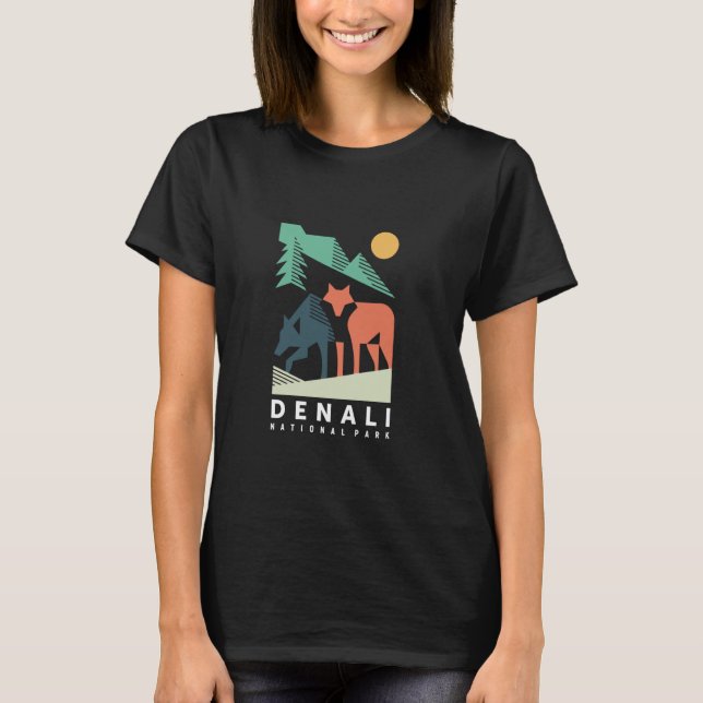 Varger i skogsparken Denali Alaska T Shirt (Framsida)