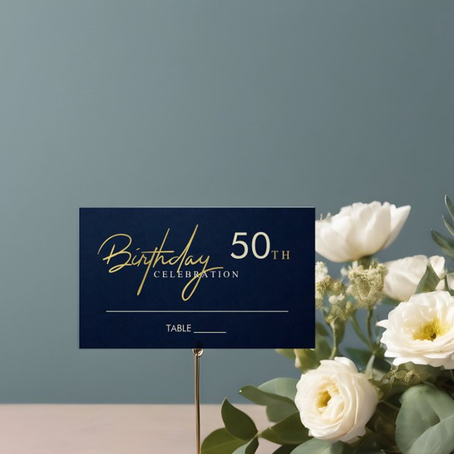 VARJE ÅLDERSMÄSSIG NAVY GULD TYPOGRAPHY BIRTHDAY PLACERINGSKORT (Skapare uppladdad)