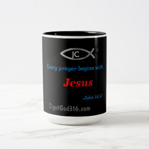 Varje bön börjar med Jesus gotGod316.com Två-Tonad Mugg