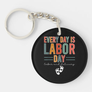 Varje dag är det arbete och leverans på T-Shirt-ar
