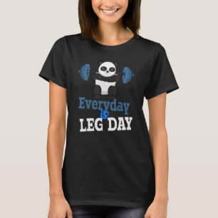 Varje dag är Leg Day Panda Gym Workout T Shirt
