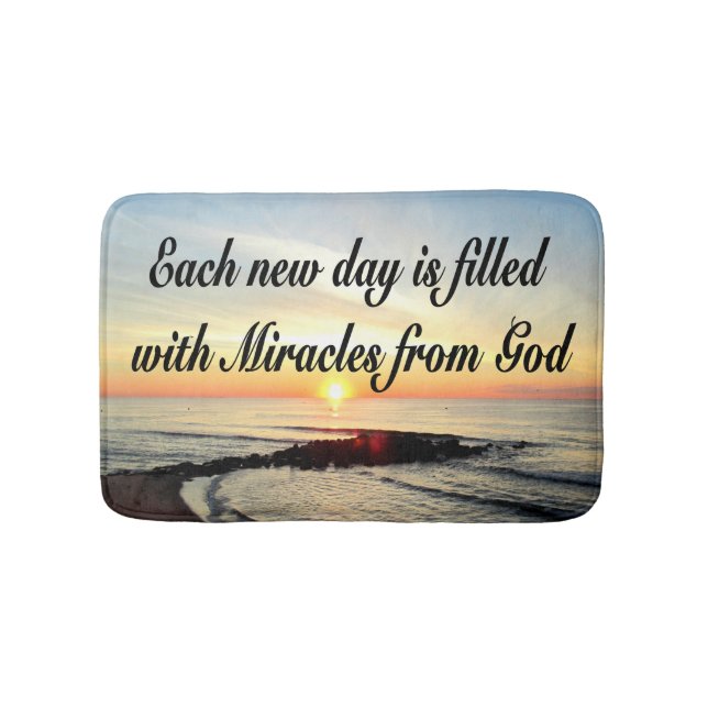 VARJE DAG ÄR MIRACLES FRÅN GOD BADRUMSMATTA (Framsidan)